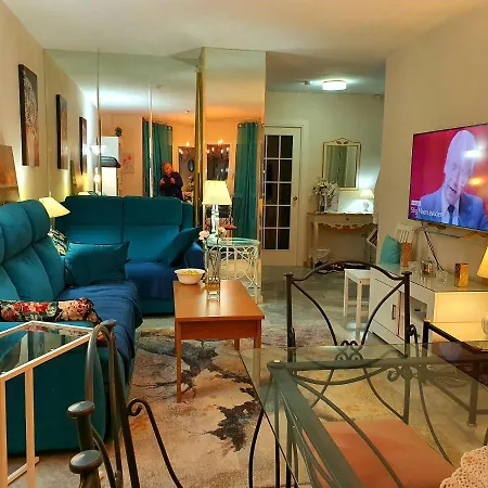Rymlig Laegenhet Foer 7,8 Persons In Boliches, Fuegirola Apartment