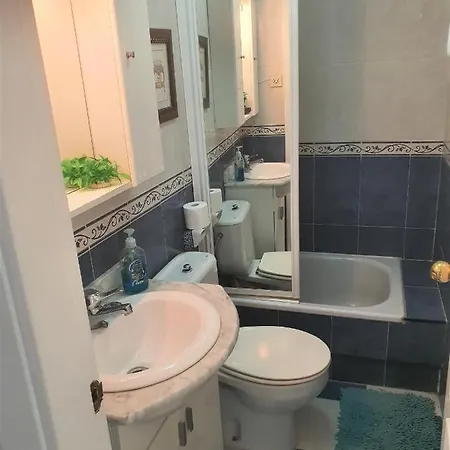 Rymlig Laegenhet Foer 7,8 Persons In Boliches, Fuegirola Apartment Fuengirola